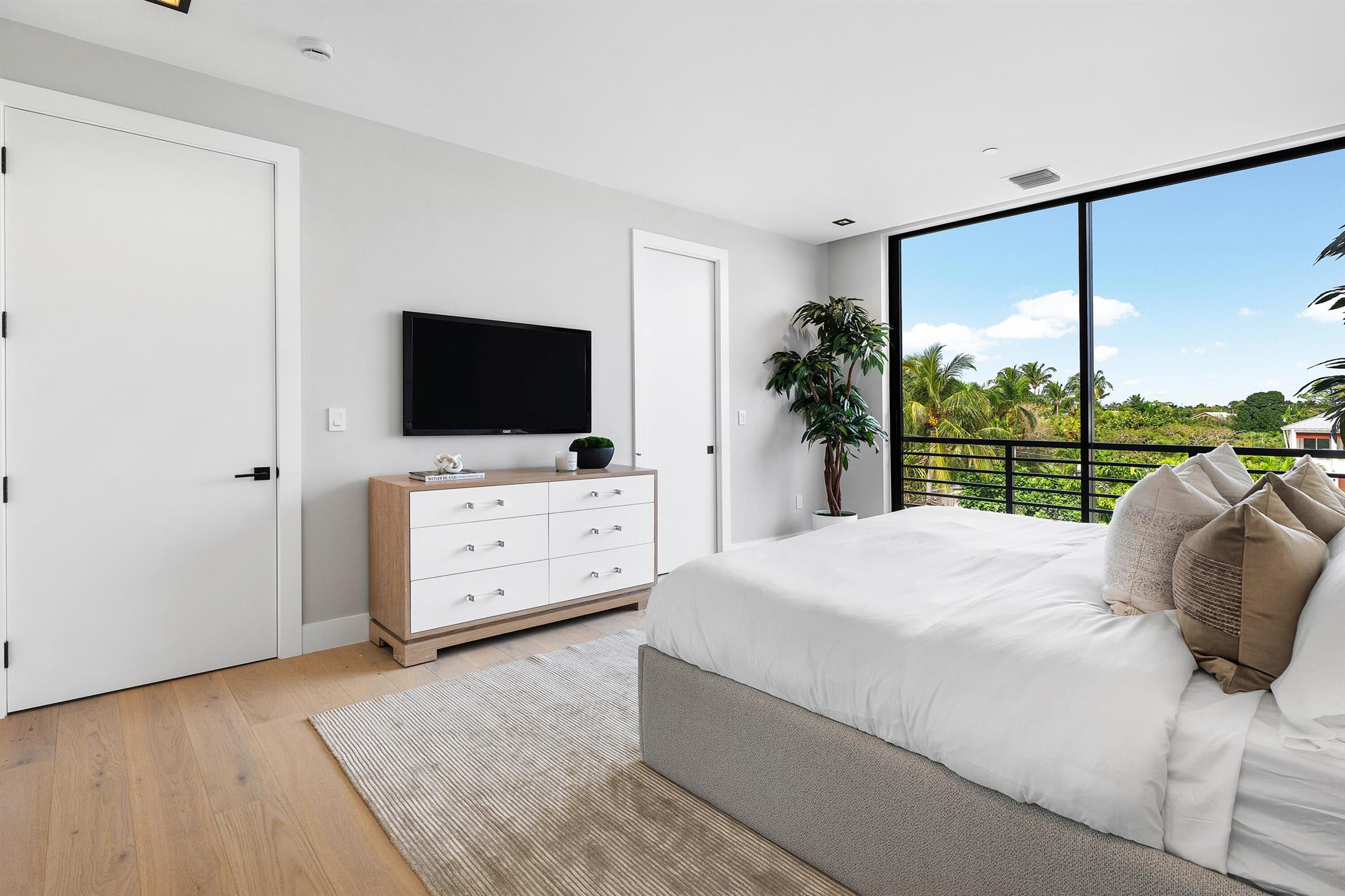 PALM TRAIL ESTATES - Residential