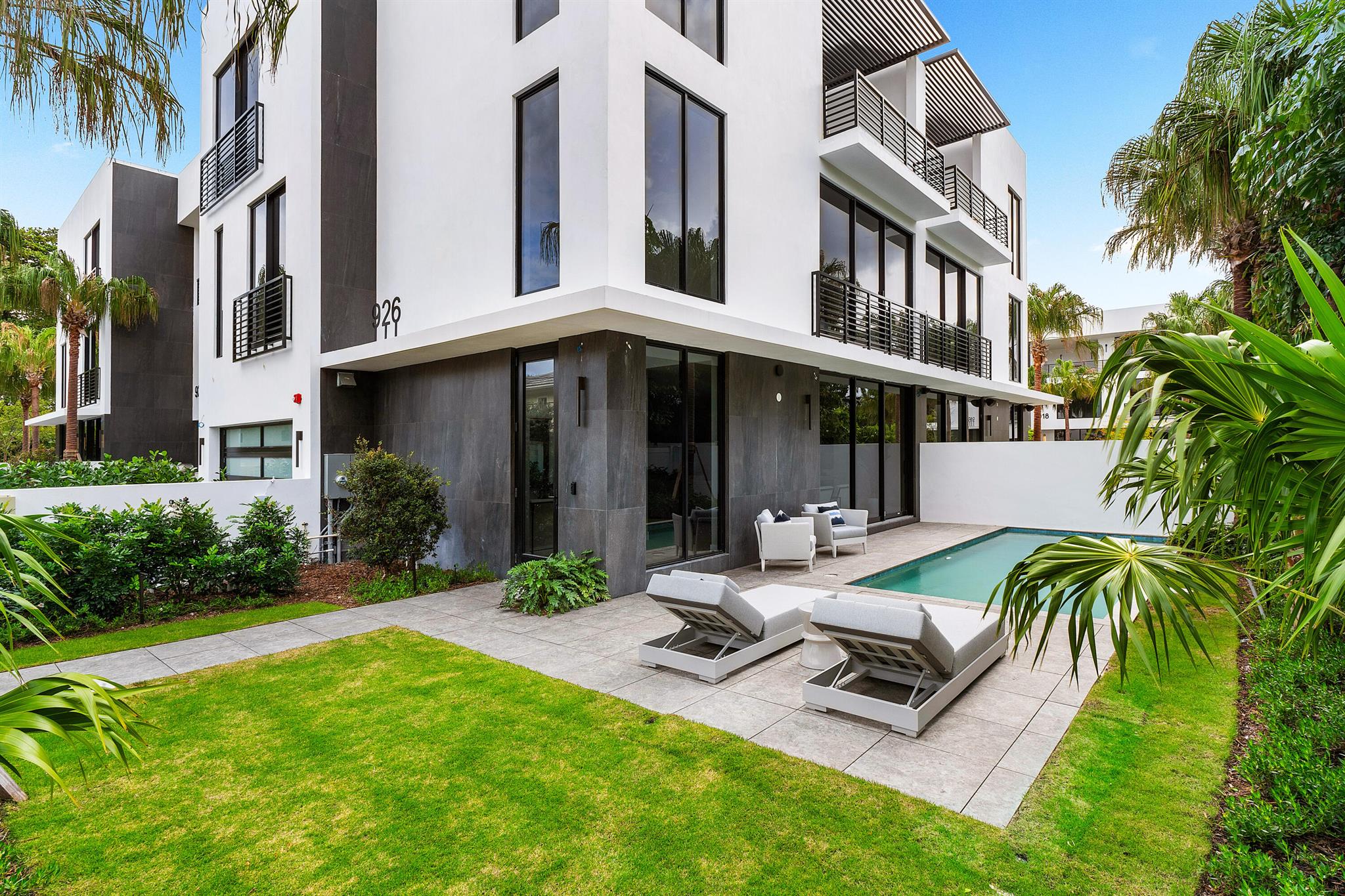 PALM TRAIL ESTATES - Residential