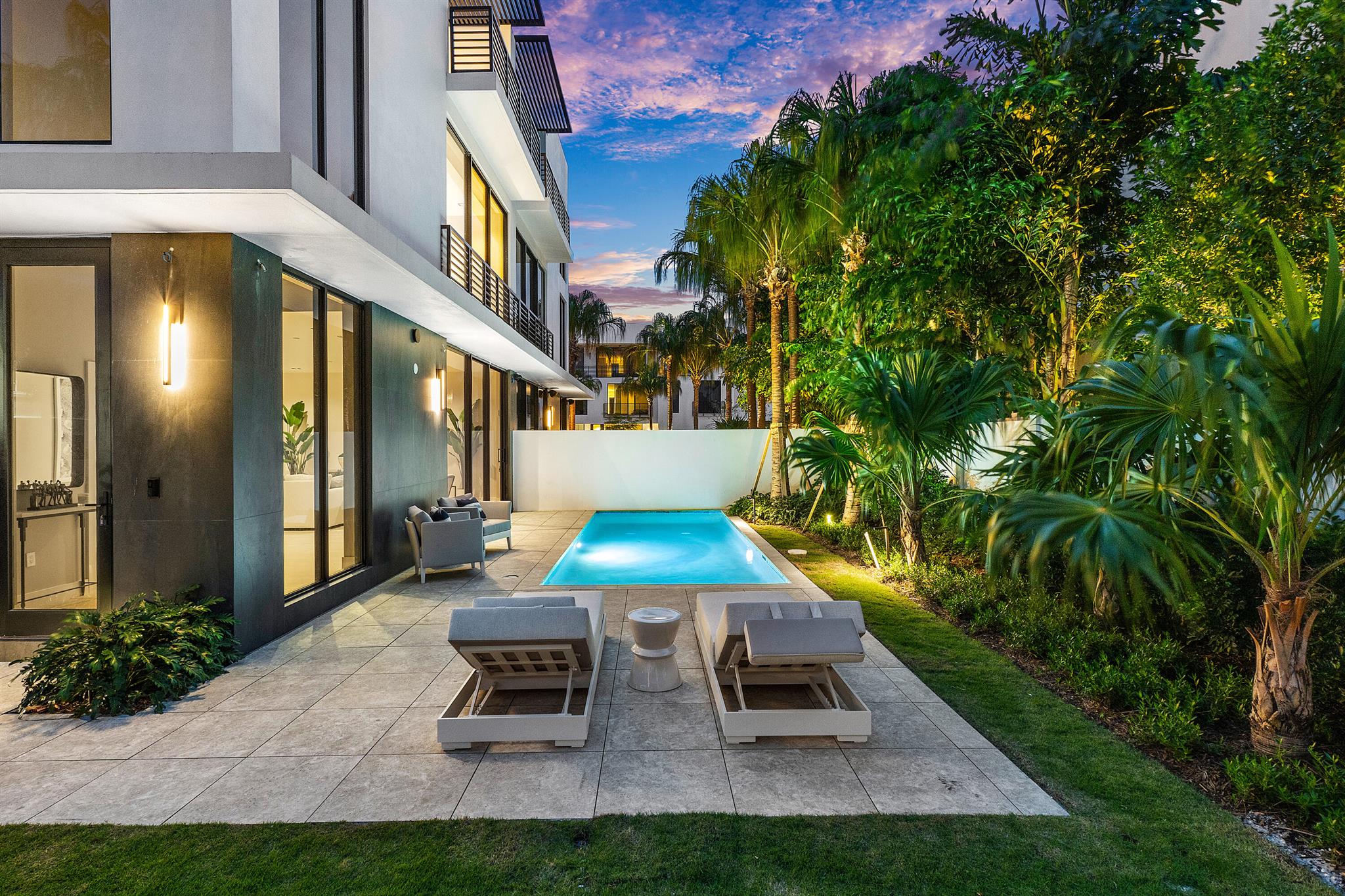 PALM TRAIL ESTATES - Residential