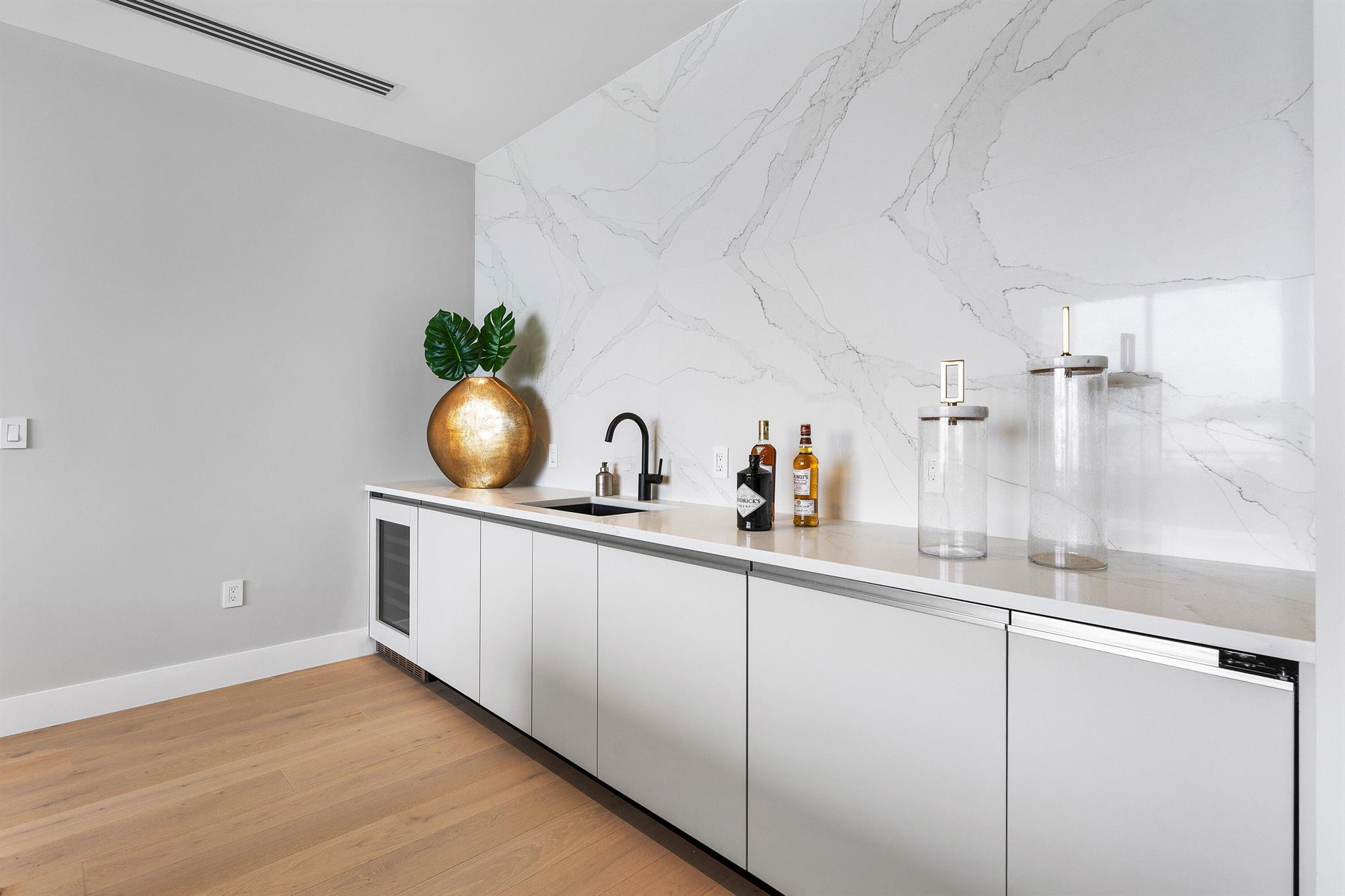 PALM TRAIL ESTATES - Residential