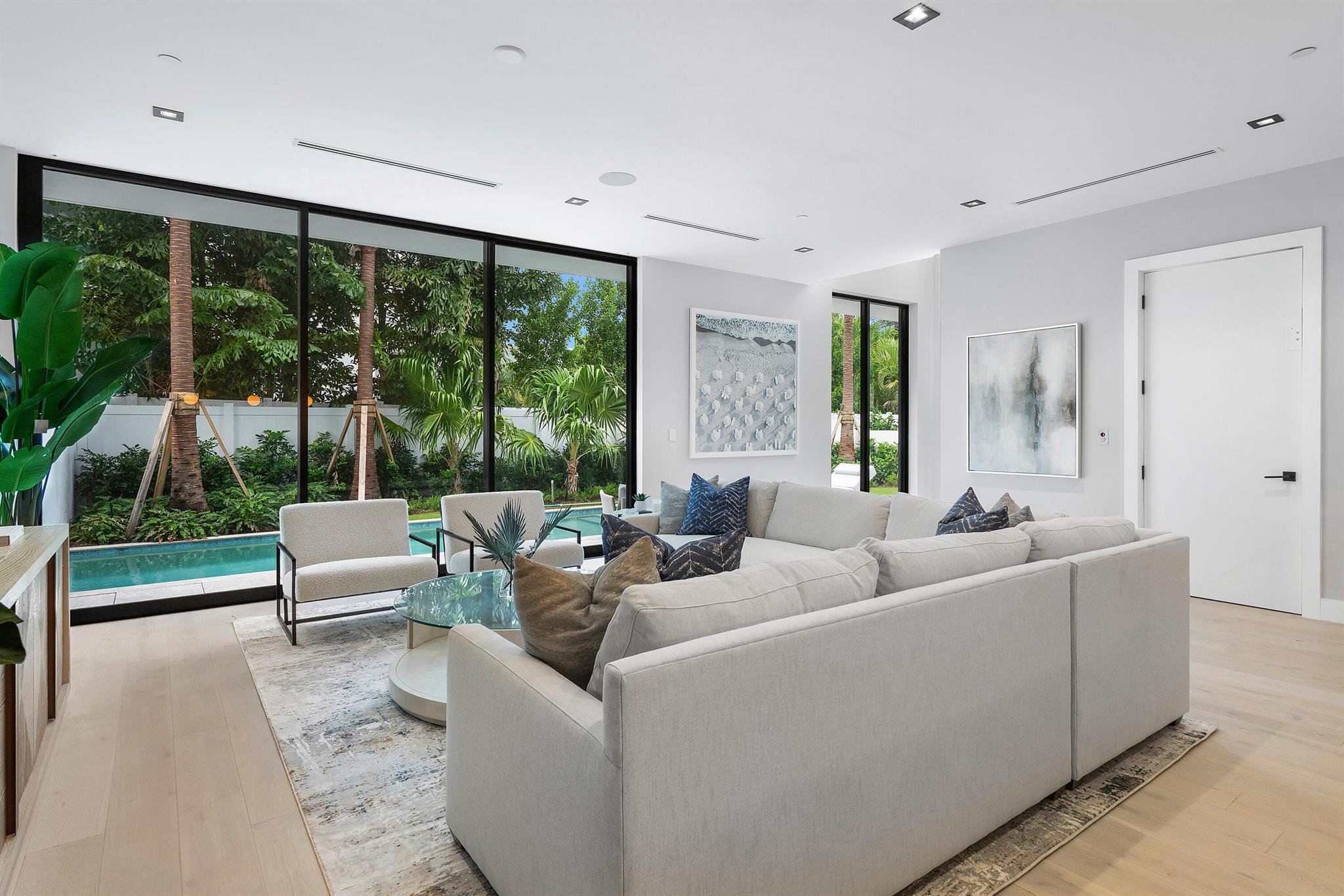 PALM TRAIL ESTATES - Residential