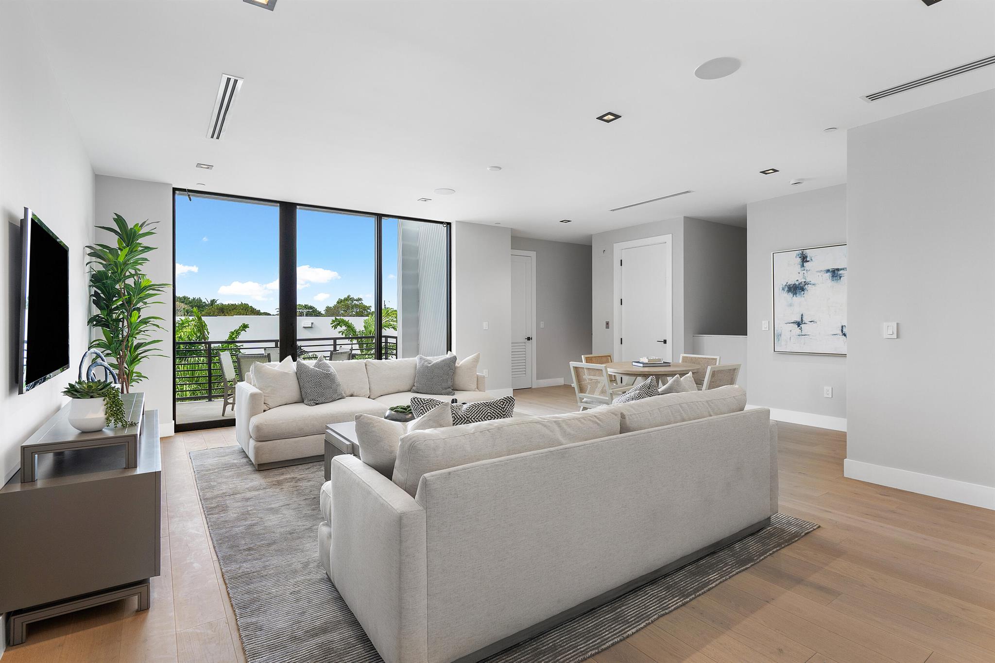 PALM TRAIL ESTATES - Residential