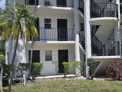 3330 Spanish Moss Ter 113 Lauderhill FL 33319