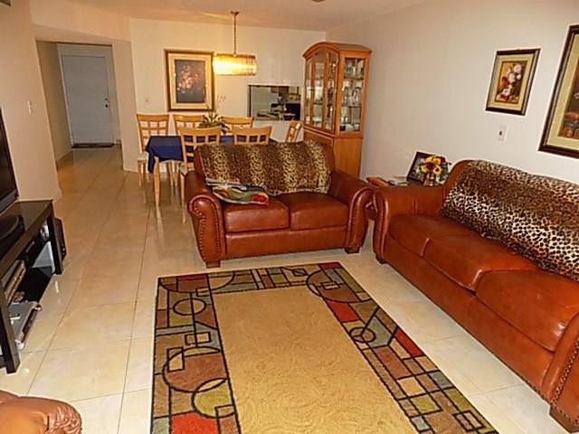 LAKES OF CARRIAGE HILLS - Residential