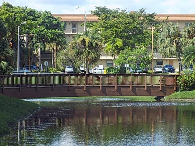 LAKES OF CARRIAGE HILLS - Residential