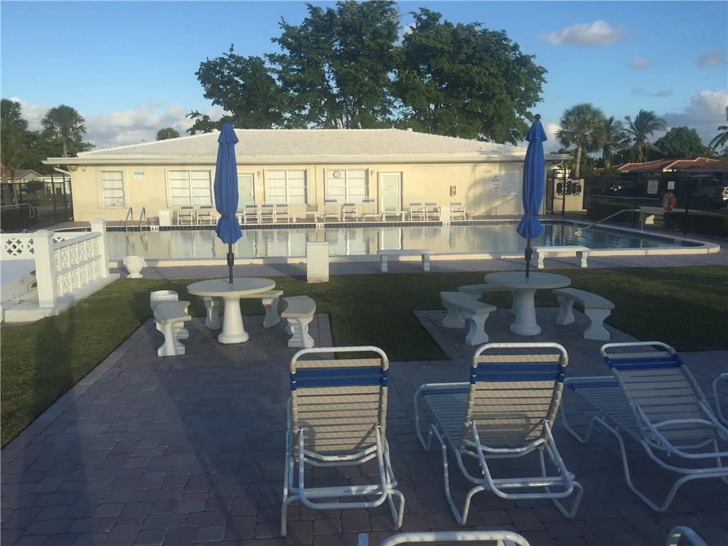 Mainlands Of Tamarac Lake - Residential