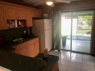 Cresthaven 4 38-10 B - Residential