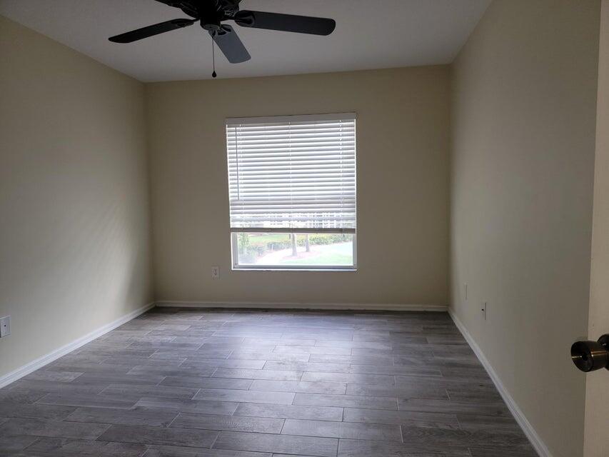 SEMINOLE ESTATES & TOWNHO - Residential Lease