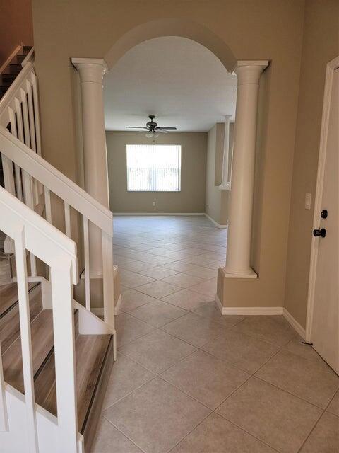 SEMINOLE ESTATES & TOWNHO - Residential Lease