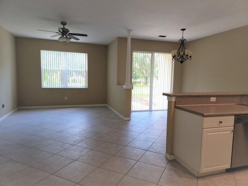 SEMINOLE ESTATES & TOWNHO - Residential Lease