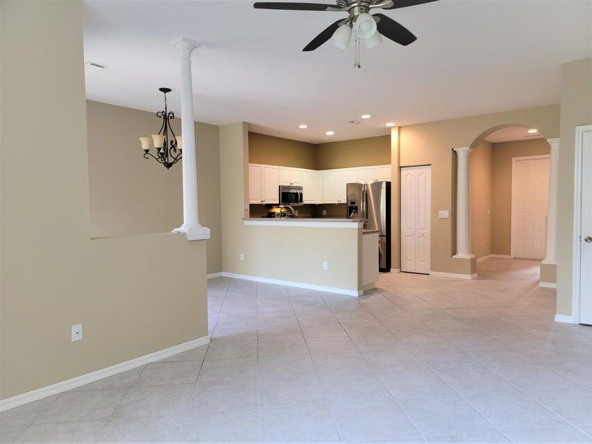 SEMINOLE ESTATES & TOWNHO - Residential Lease