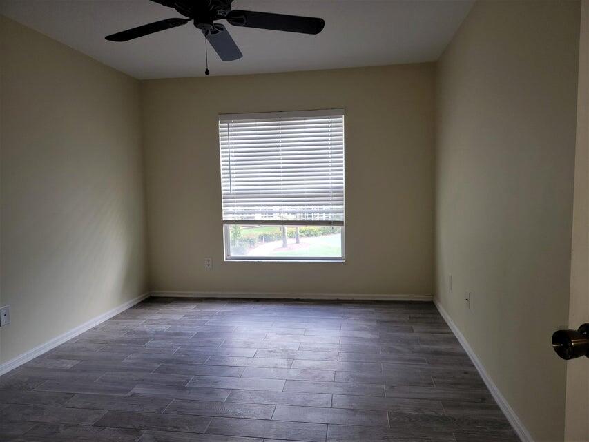 SEMINOLE ESTATES & TOWNHO - Residential Lease