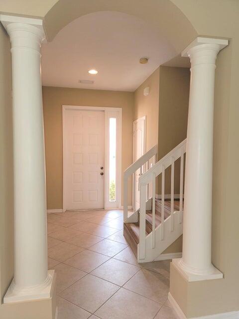 SEMINOLE ESTATES & TOWNHO - Residential Lease