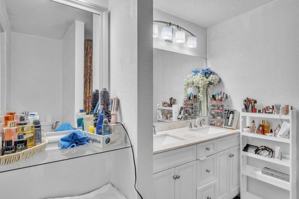 Basswood Un 04 - Residential