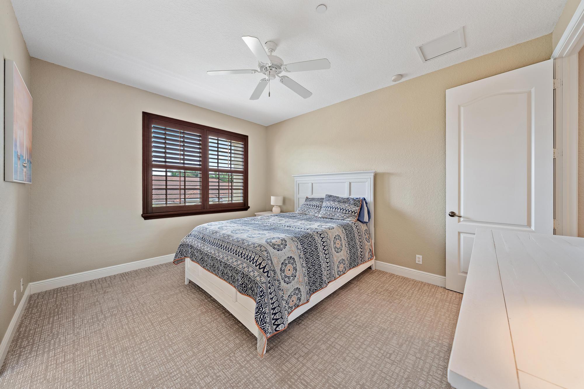 CIELO TOWNHOMES AT SHOPS OF DONALD ROSS - Residential