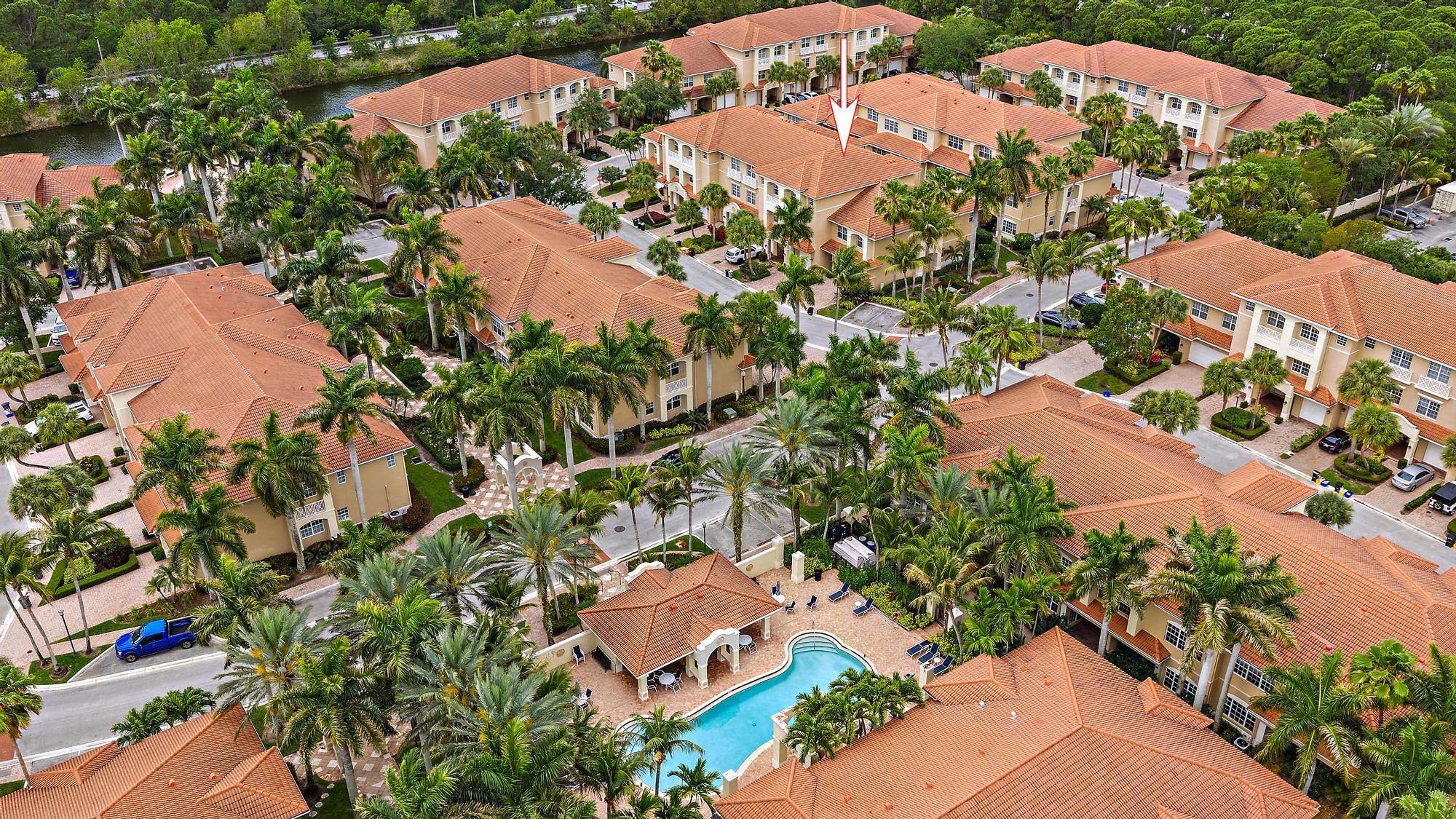 CIELO TOWNHOMES AT SHOPS OF DONALD ROSS - Residential