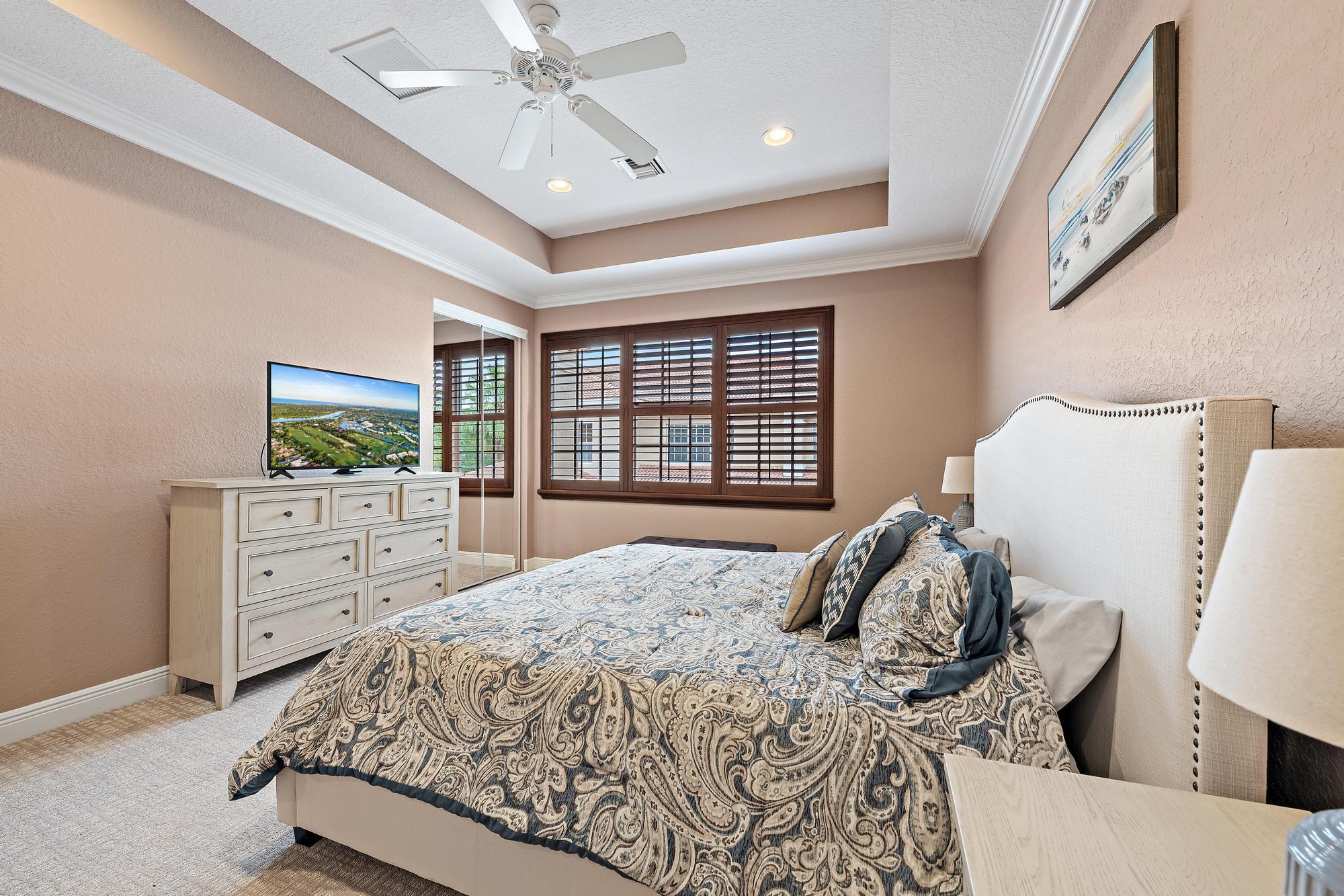 CIELO TOWNHOMES AT SHOPS OF DONALD ROSS - Residential