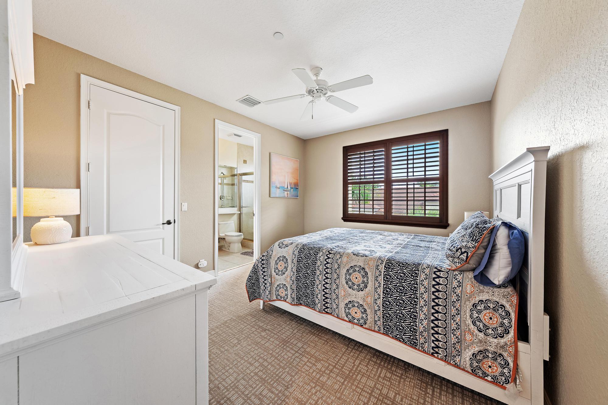 CIELO TOWNHOMES AT SHOPS OF DONALD ROSS - Residential