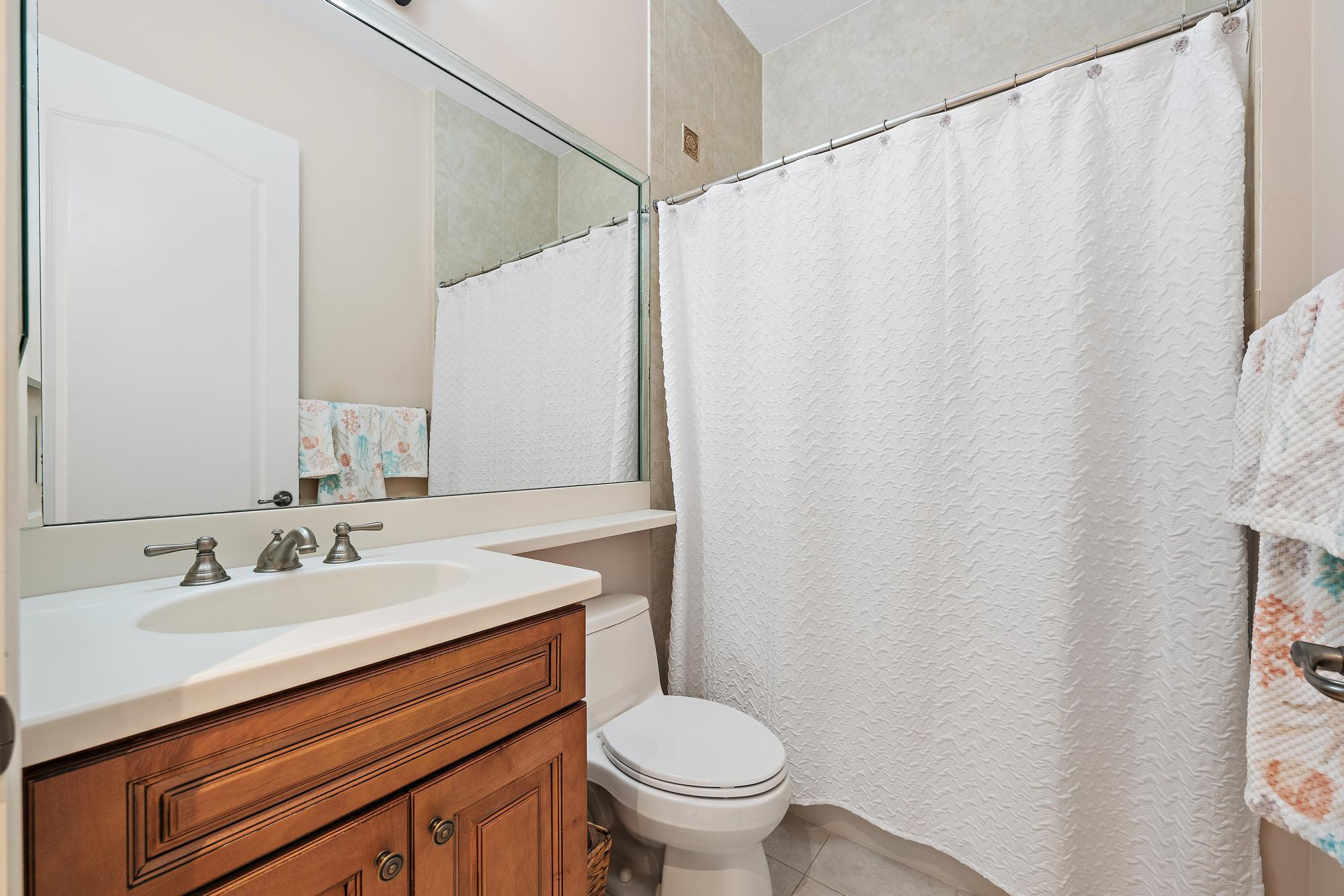 CIELO TOWNHOMES AT SHOPS OF DONALD ROSS - Residential