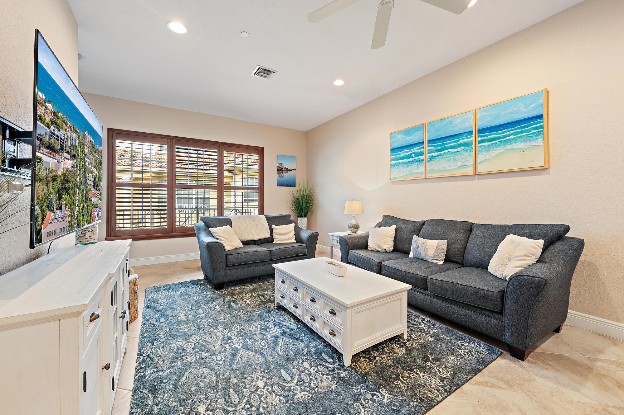 CIELO TOWNHOMES AT SHOPS OF DONALD ROSS - Residential