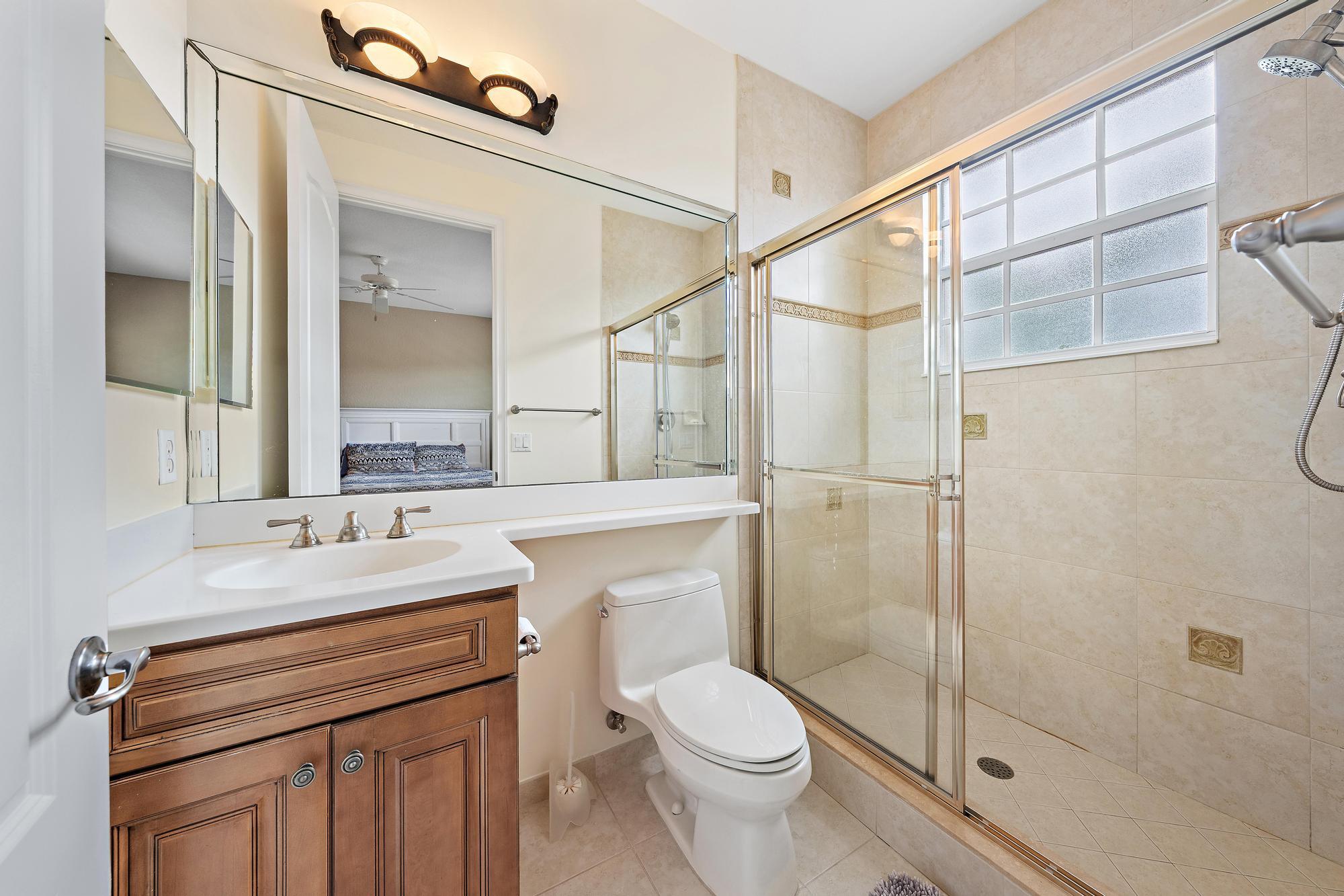 CIELO TOWNHOMES AT SHOPS OF DONALD ROSS - Residential