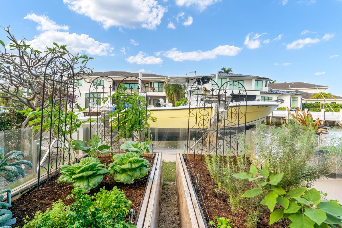 TROPIC ISLE - Residential Lease