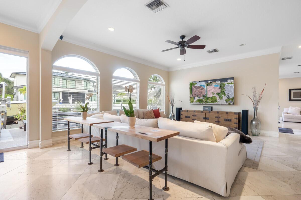 TROPIC ISLE - Residential Lease