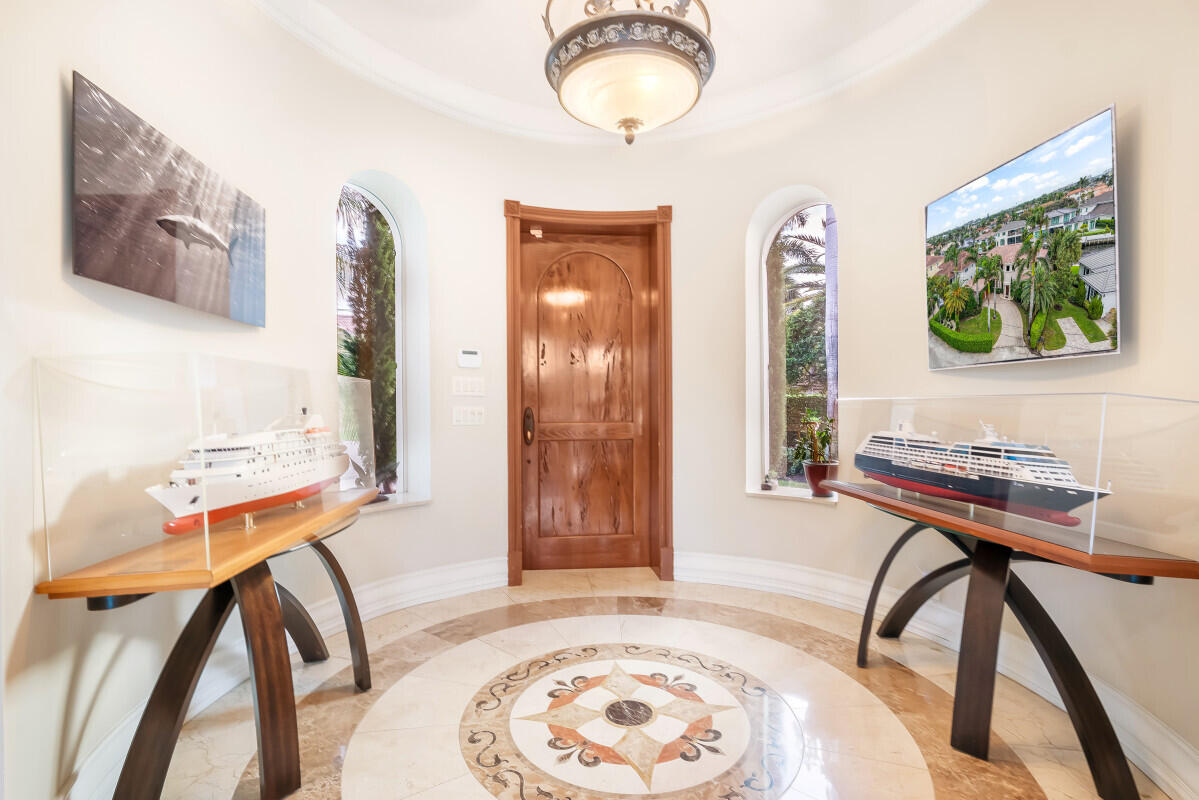 TROPIC ISLE - Residential Lease