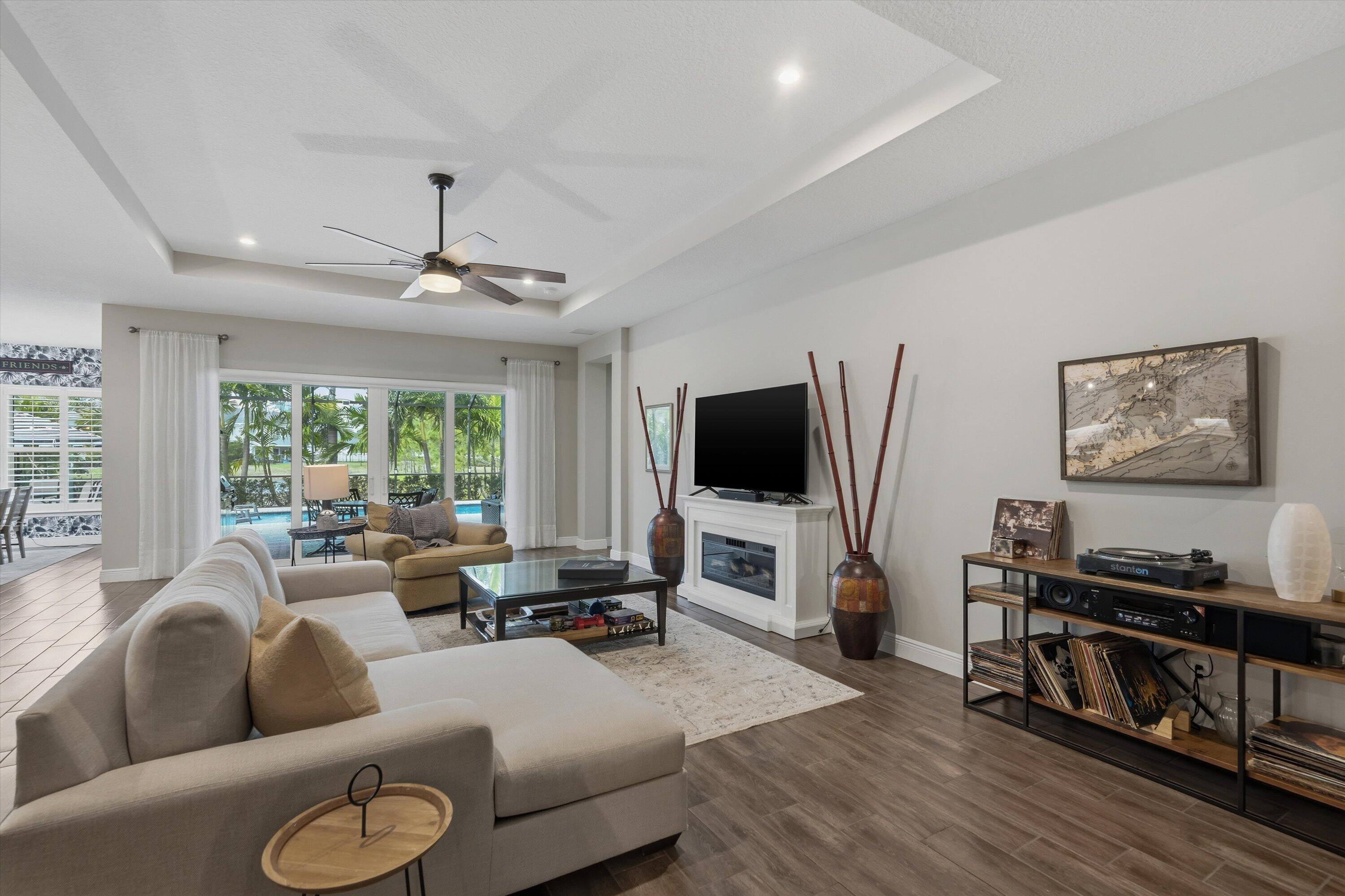 CYPRESS ROYALE PUD - Residential