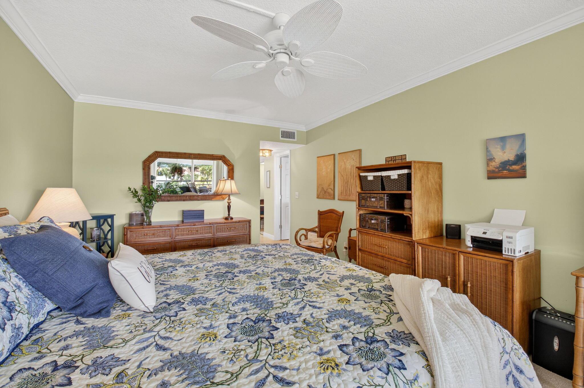 BARWOOD CONDO - Residential Lease