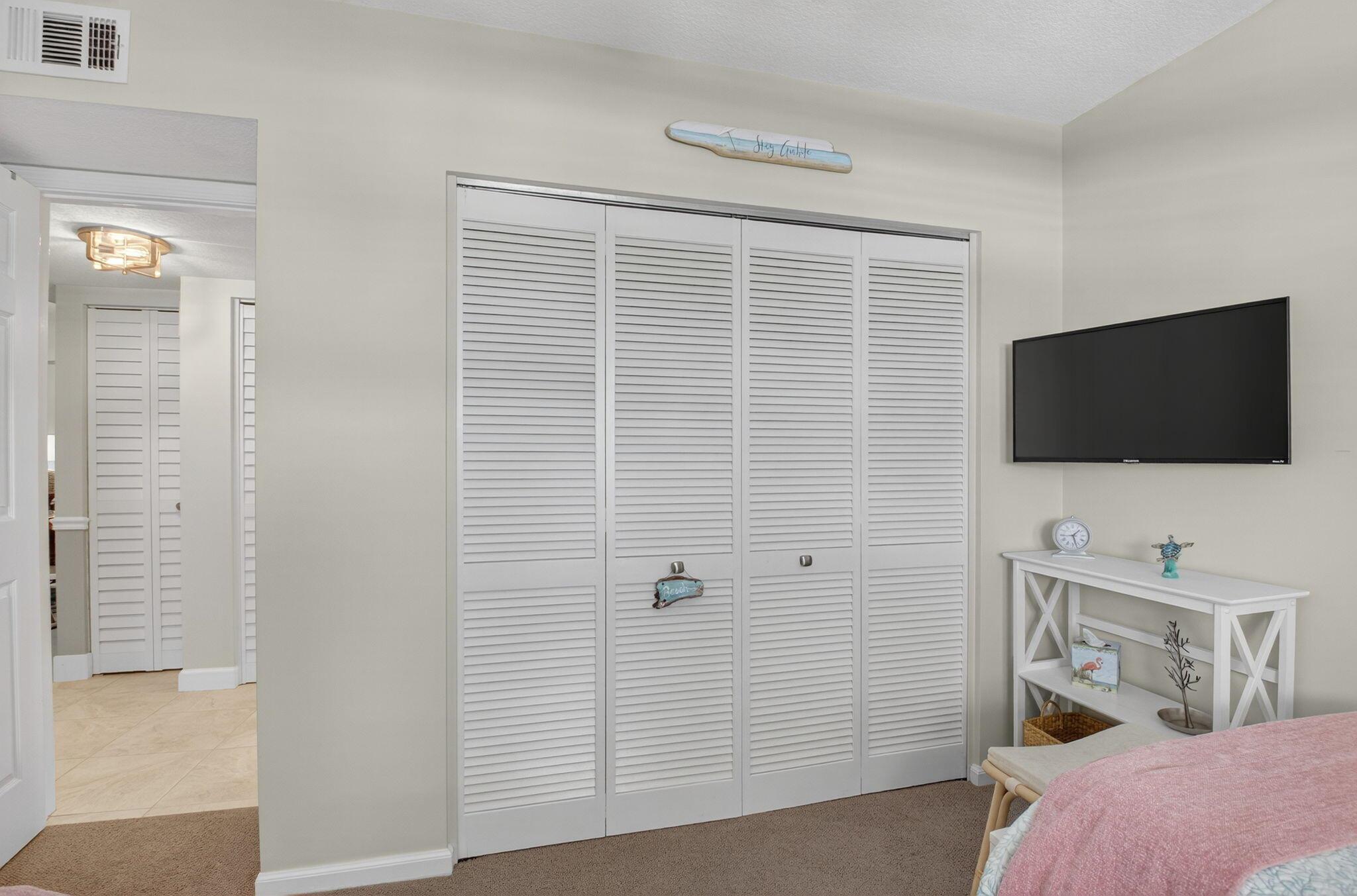 BARWOOD CONDO - Residential Lease