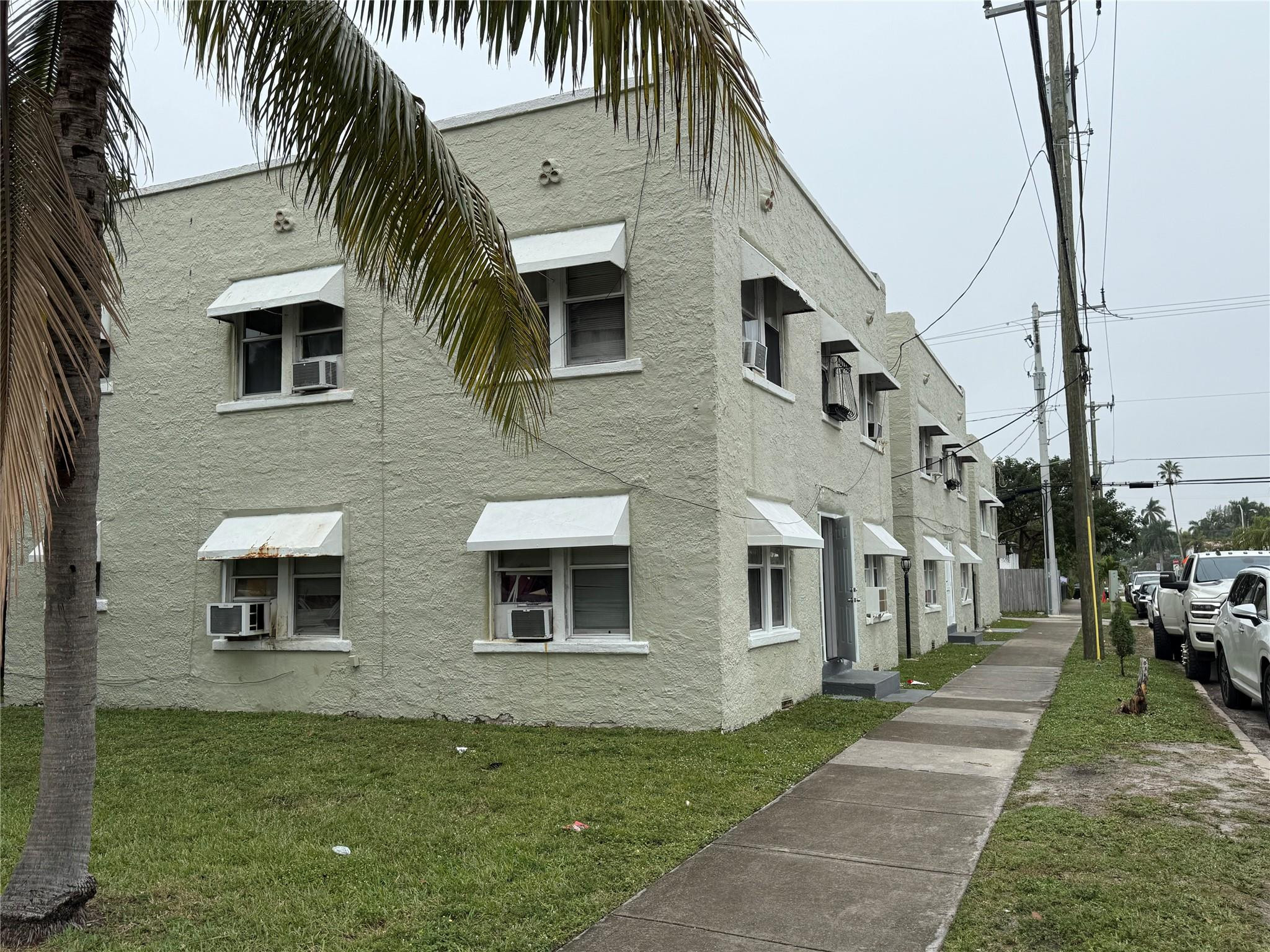 Hollywood 1-21 B - Residential Lease