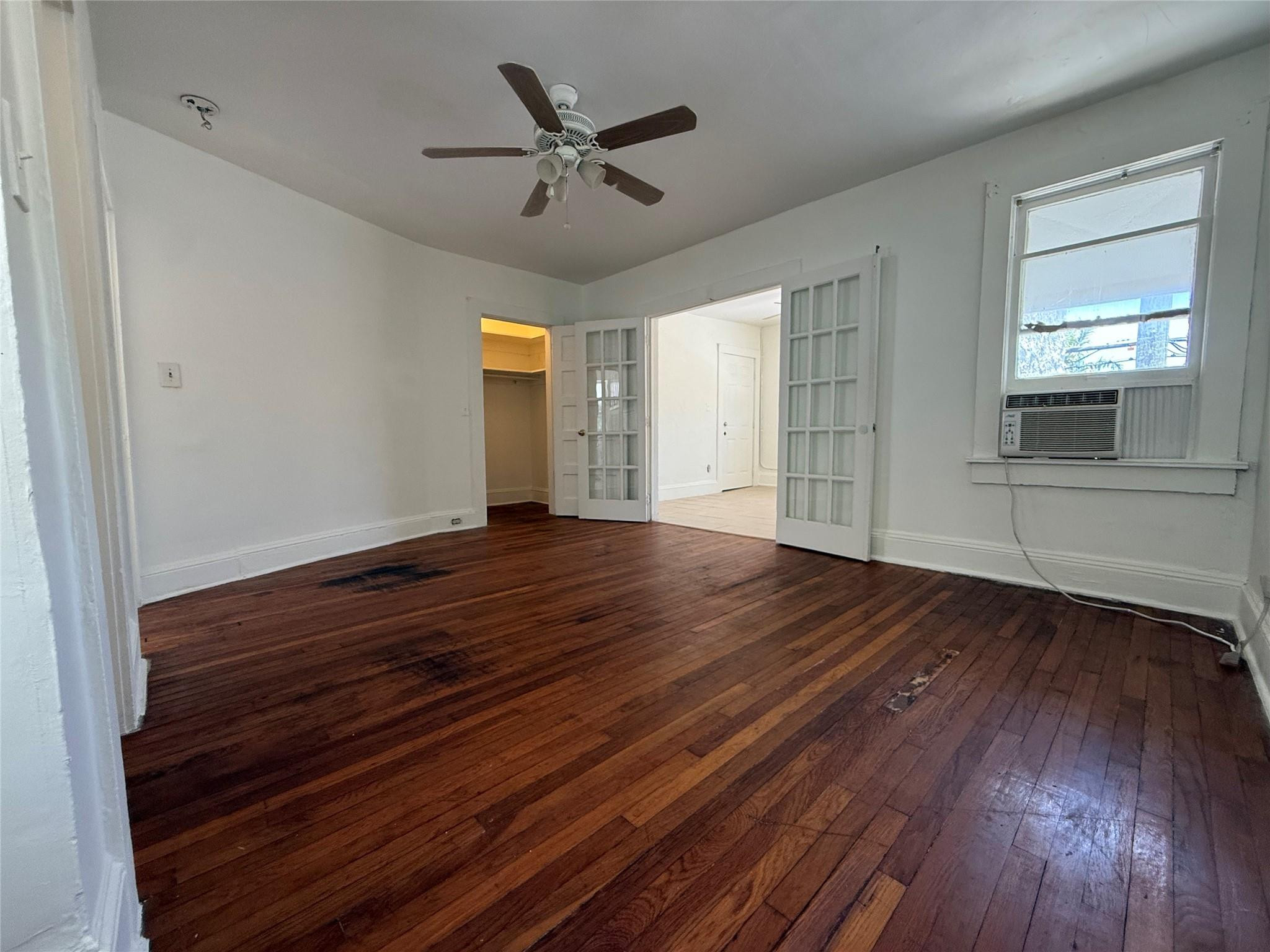 Hollywood 1-21 B - Residential Lease