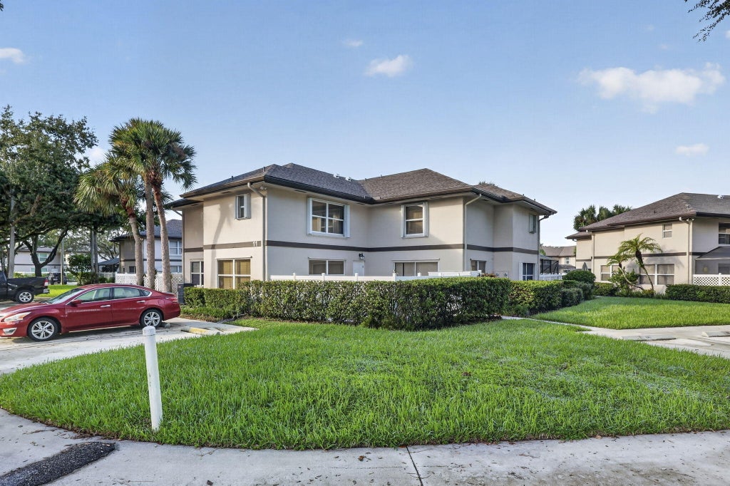 Photo of 11 AMHERST Court #D, Royal Palm Beach, FL 33411 (MLS # B26080445)