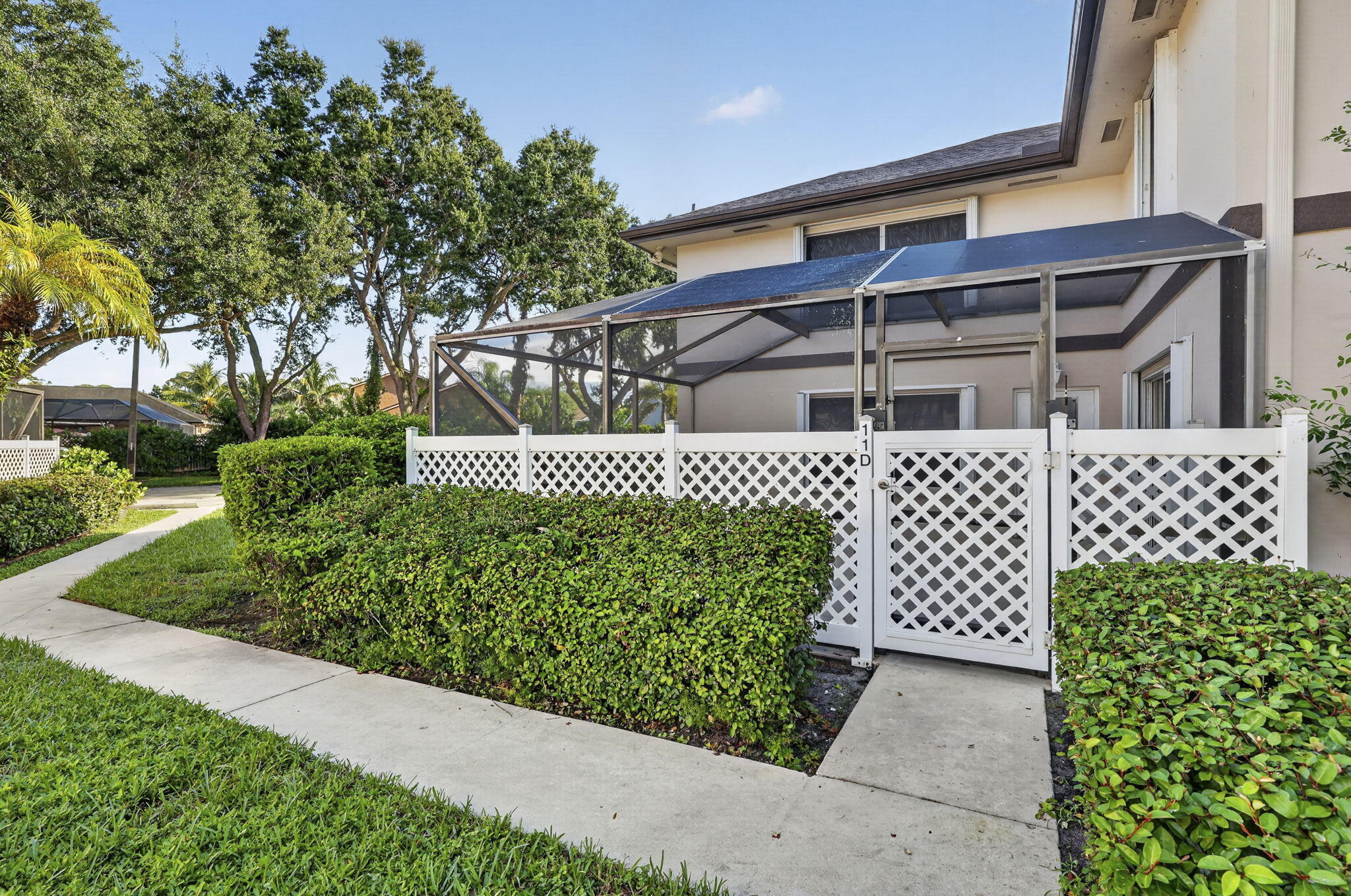 11 AMHERST Court D