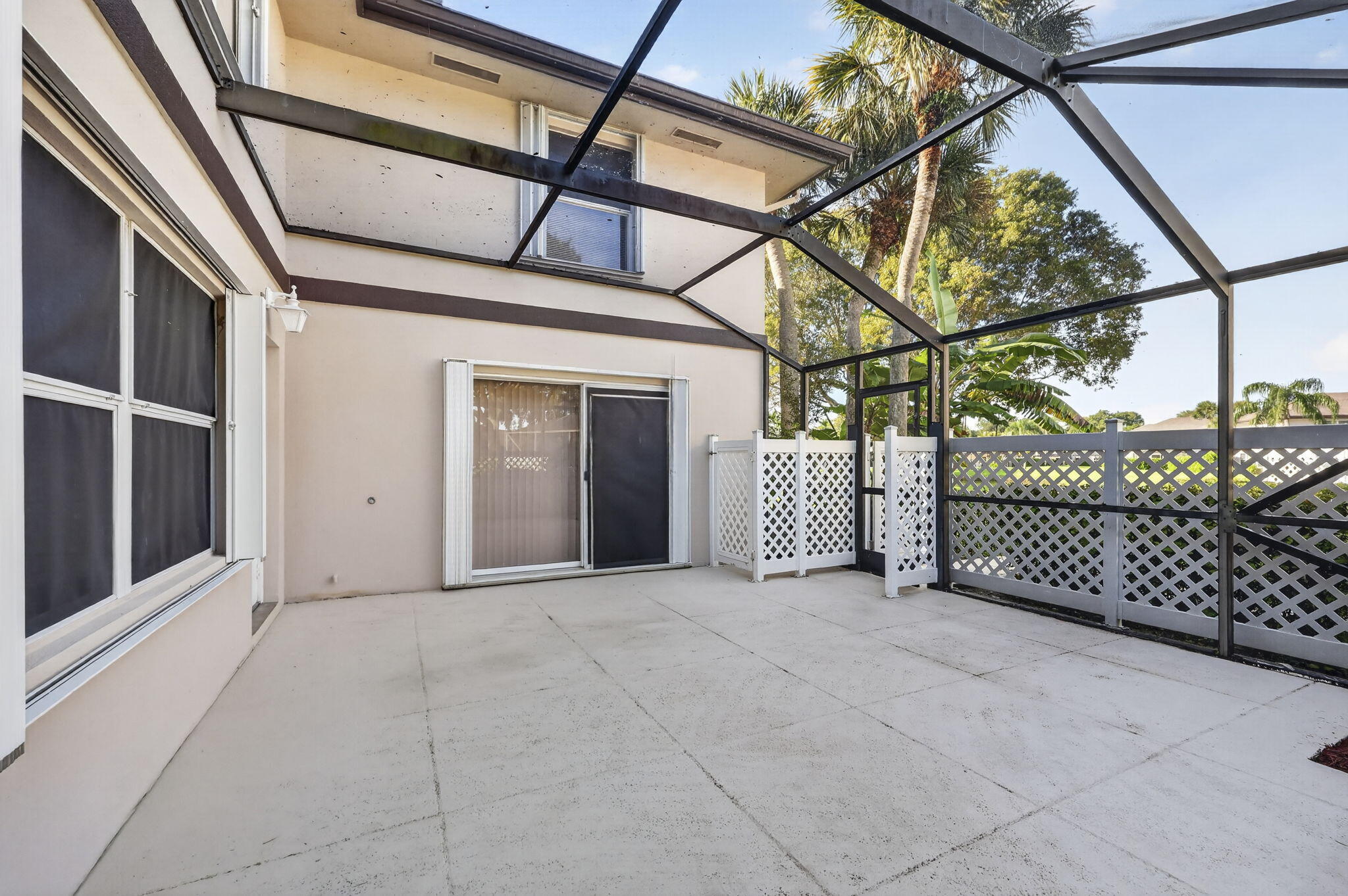 11 AMHERST Court D