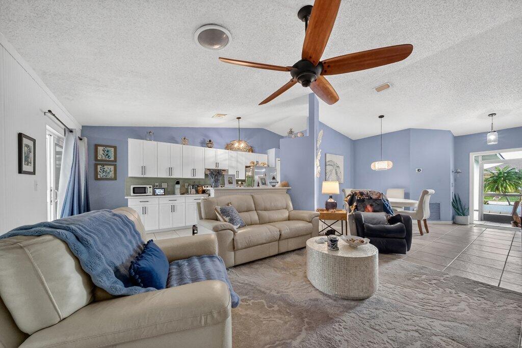 PORT ST LUCIE SECTIO - Residential