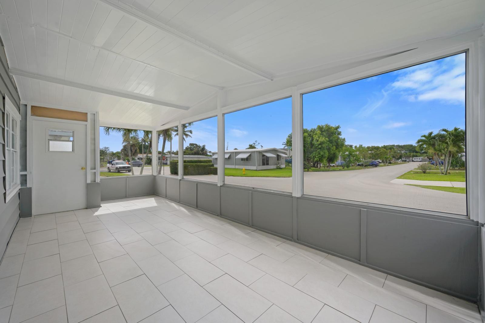 RAVENSWOOD ESTATES & MARINAS - Residential