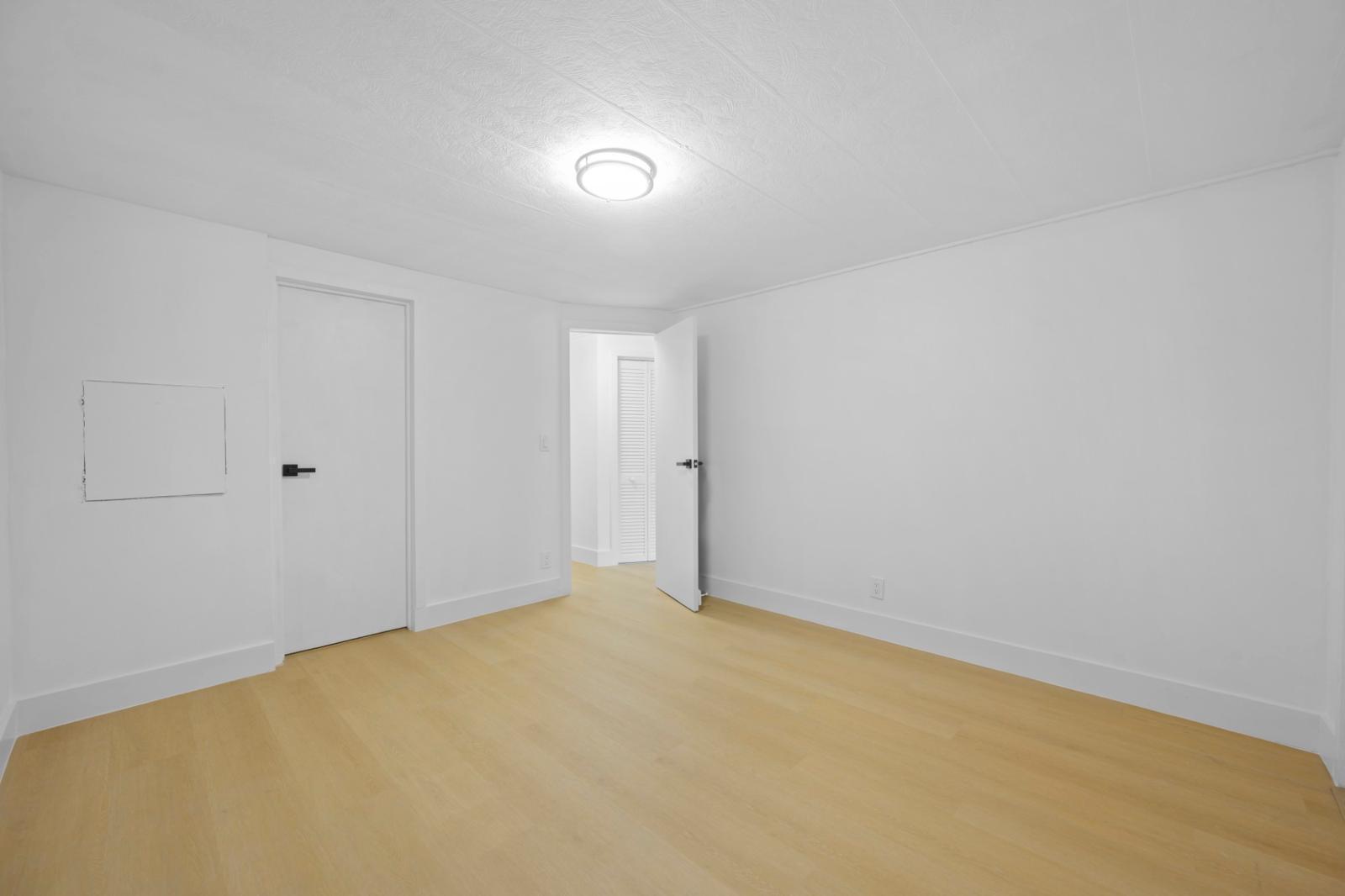 RAVENSWOOD ESTATES & MARINAS - Residential