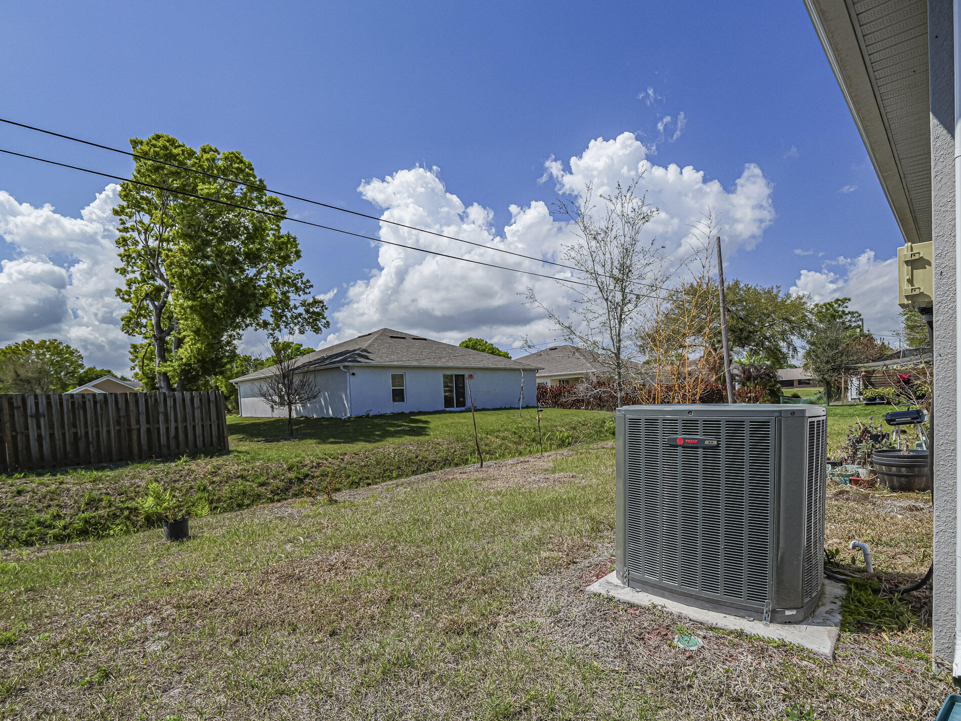 SEBASTIAN HIGHLANDS UNIT 8 - Residential