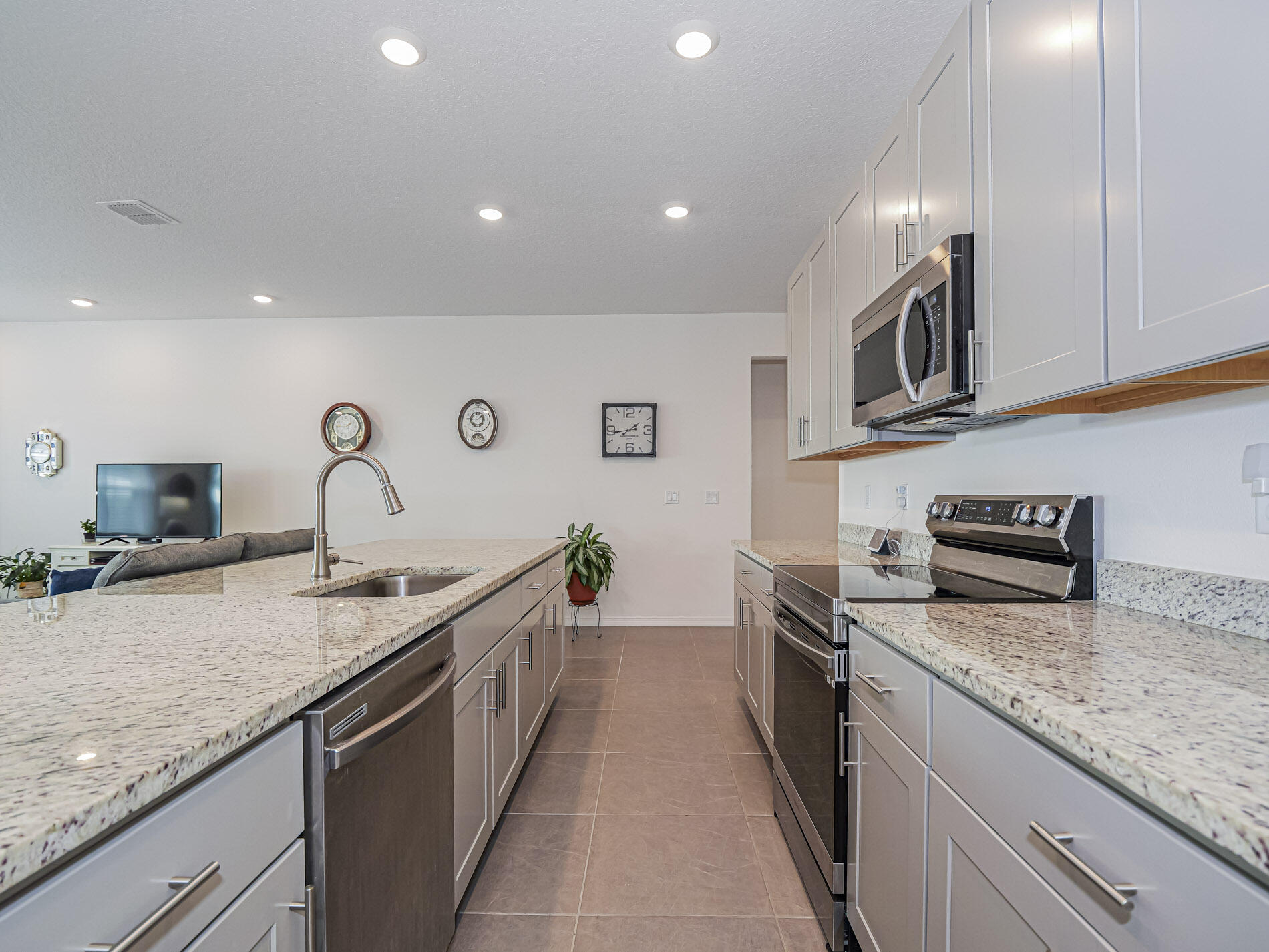 SEBASTIAN HIGHLANDS UNIT 8 - Residential