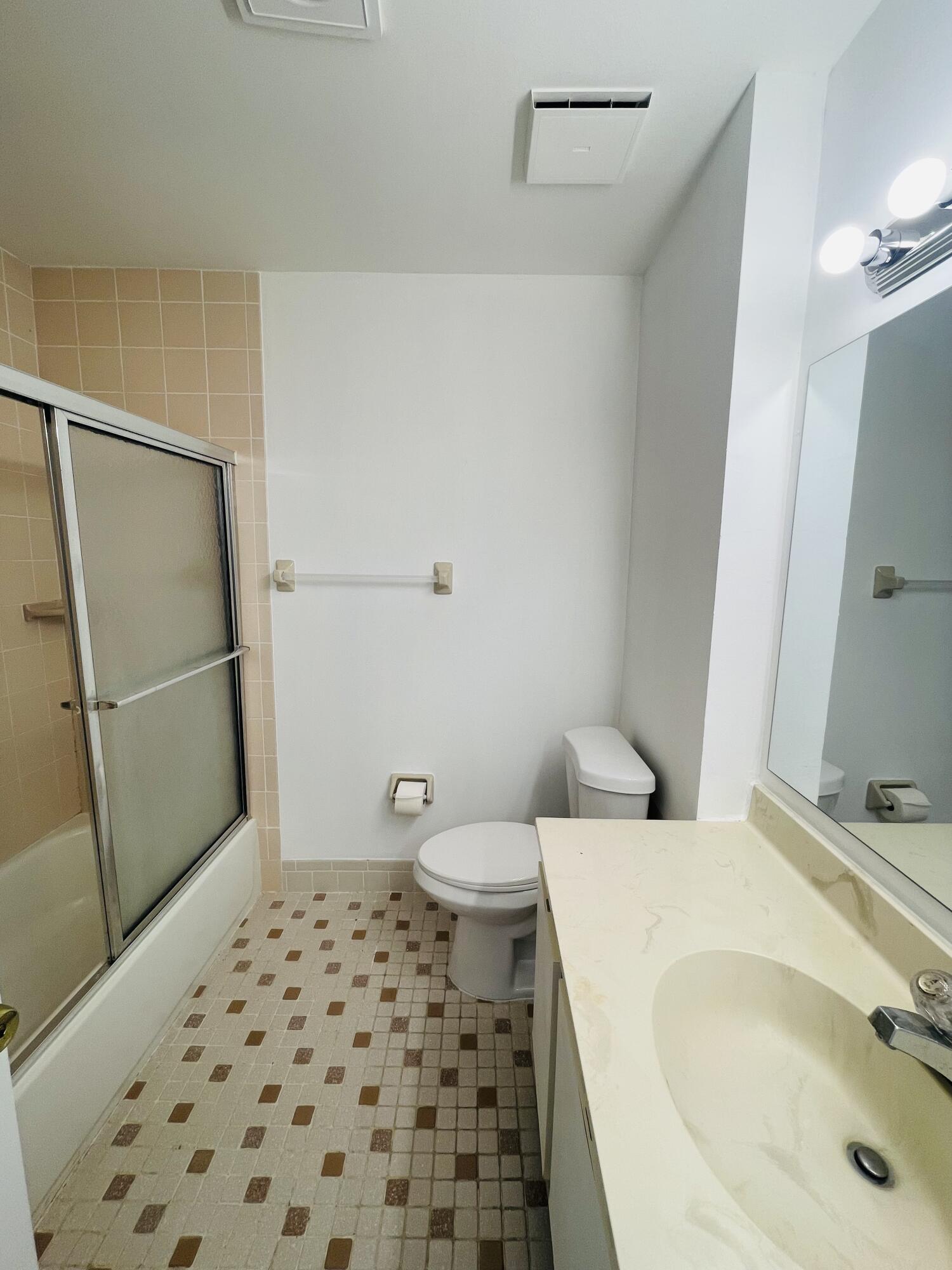 LAGO WEST CLUSTER HOMES PHASE II - Residential Lease