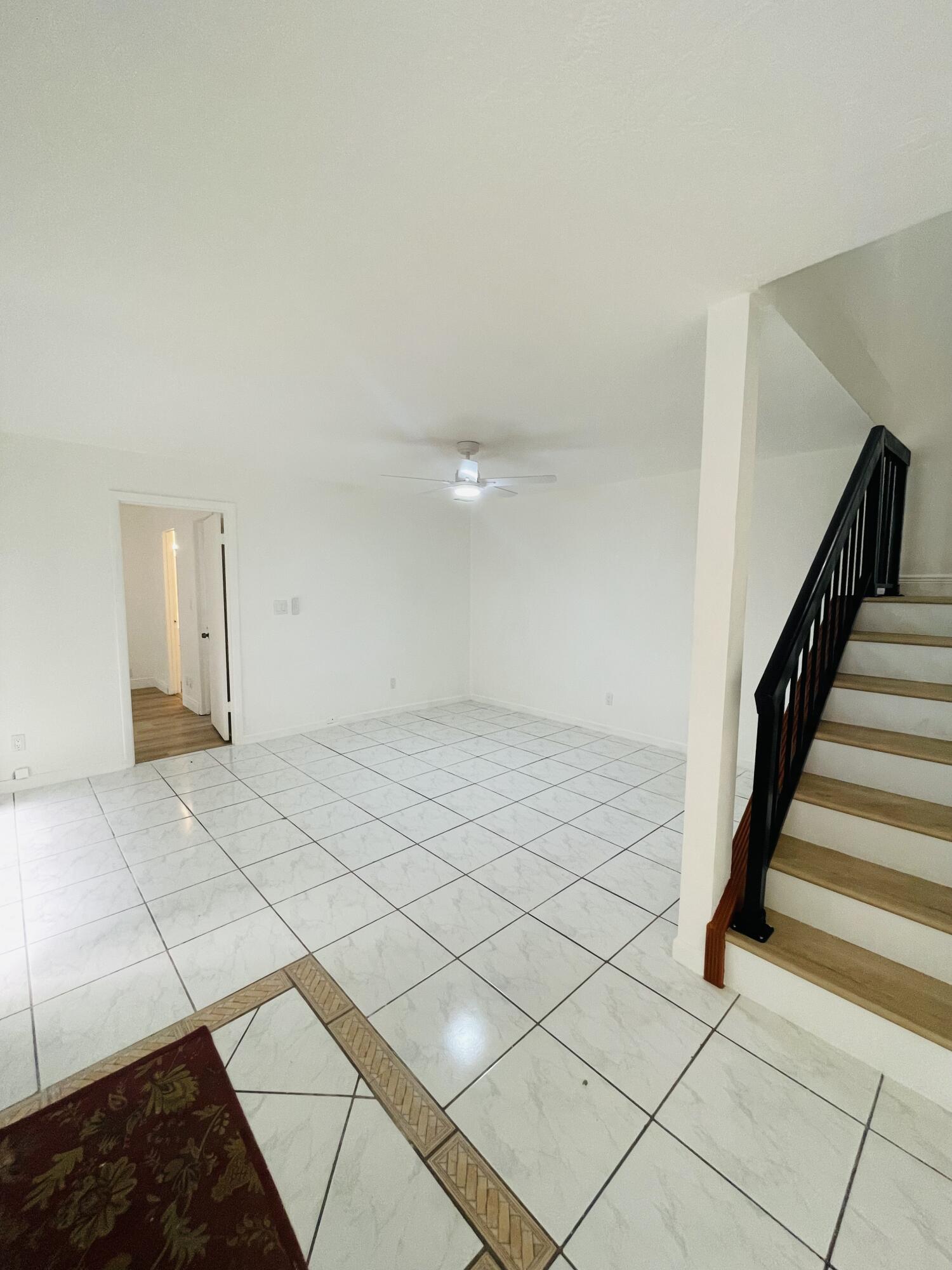 LAGO WEST CLUSTER HOMES PHASE II - Residential Lease