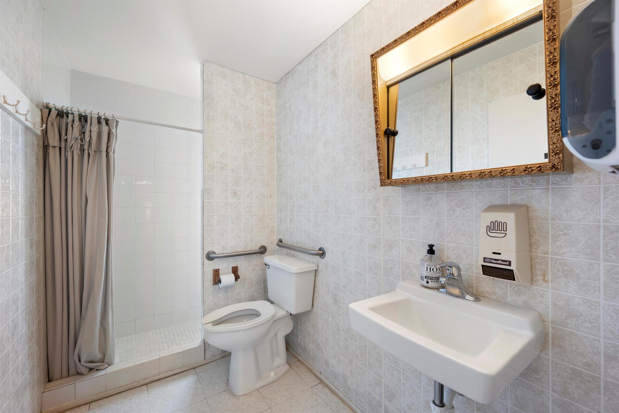 VENETIAN SHORES NO 1 - Commercial Sale