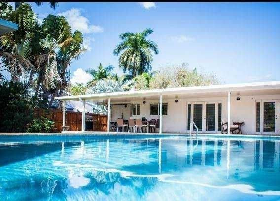 Hollywood Country Club Di - Residential Lease