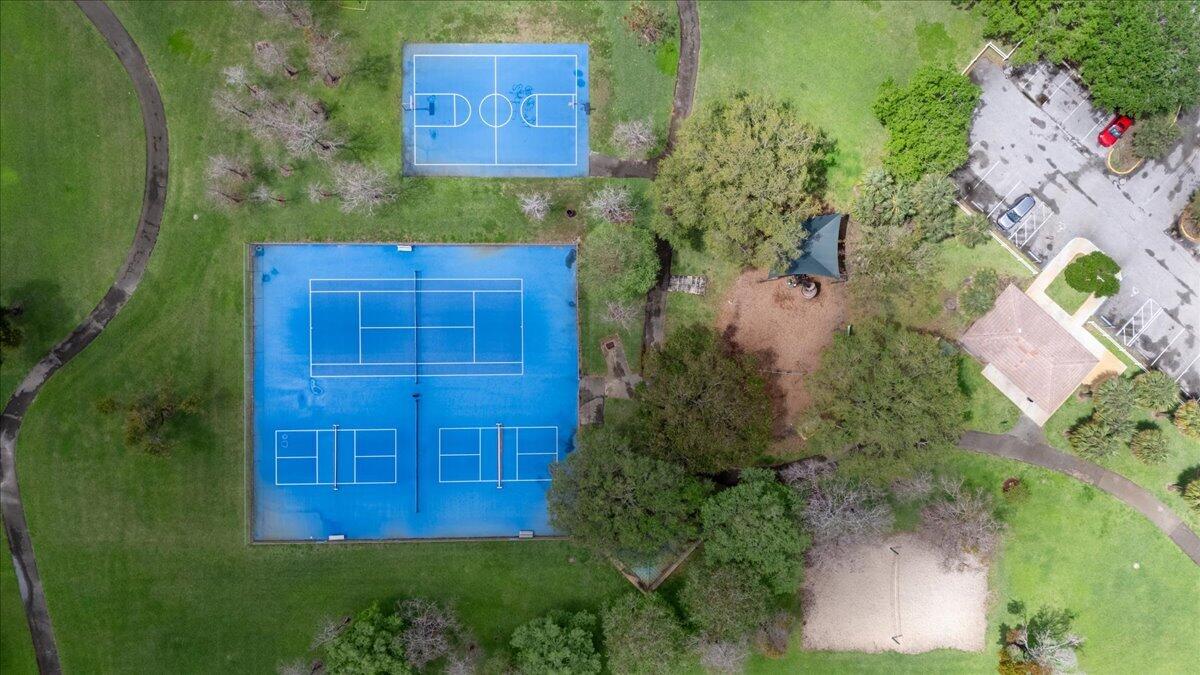 BRIDGEWATER CONDO - Residential