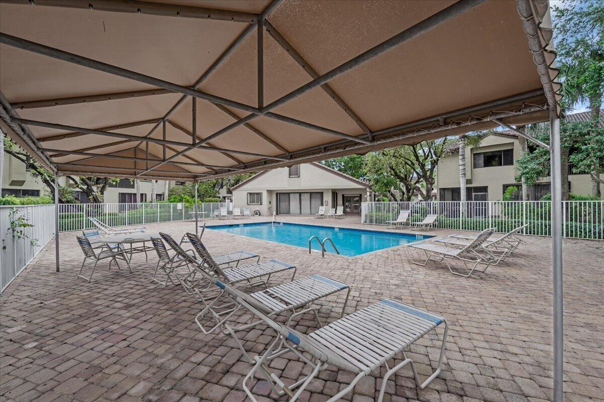 BRIDGEWATER CONDO - Residential