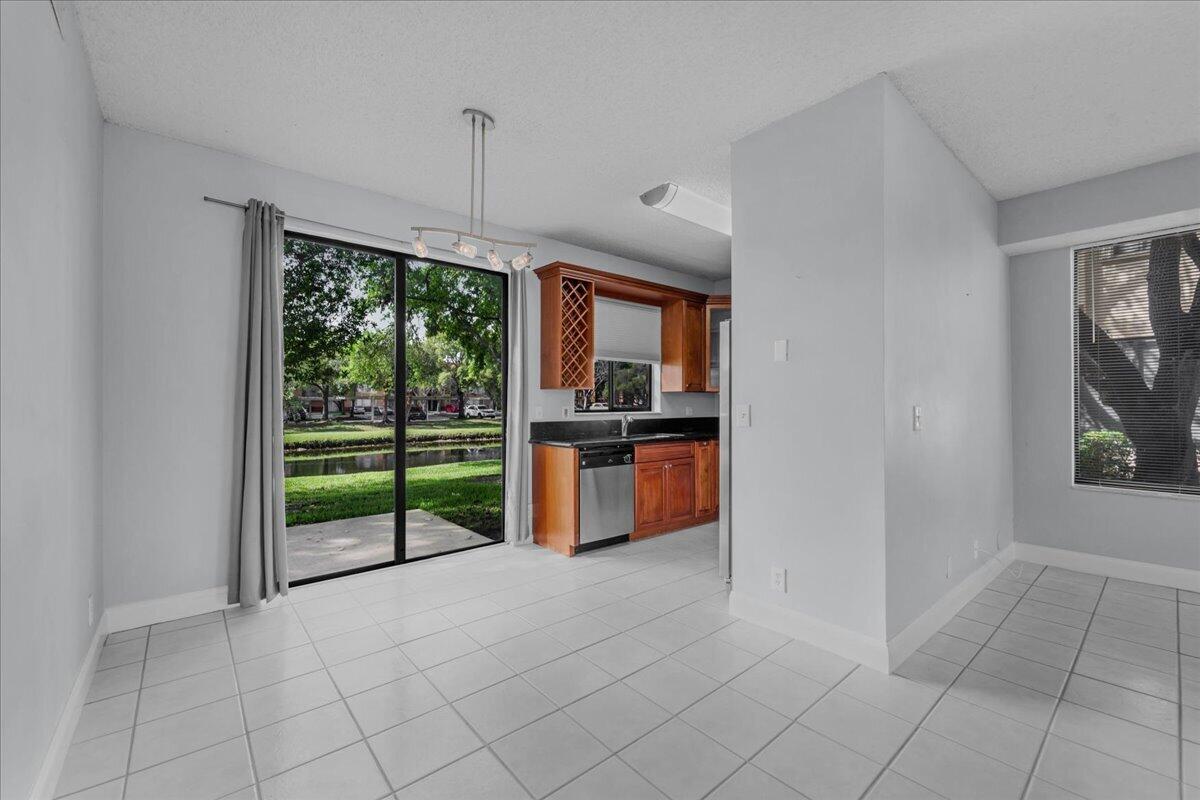 BRIDGEWATER CONDO - Residential