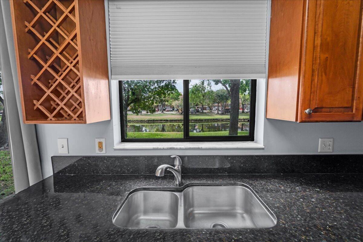 BRIDGEWATER CONDO - Residential