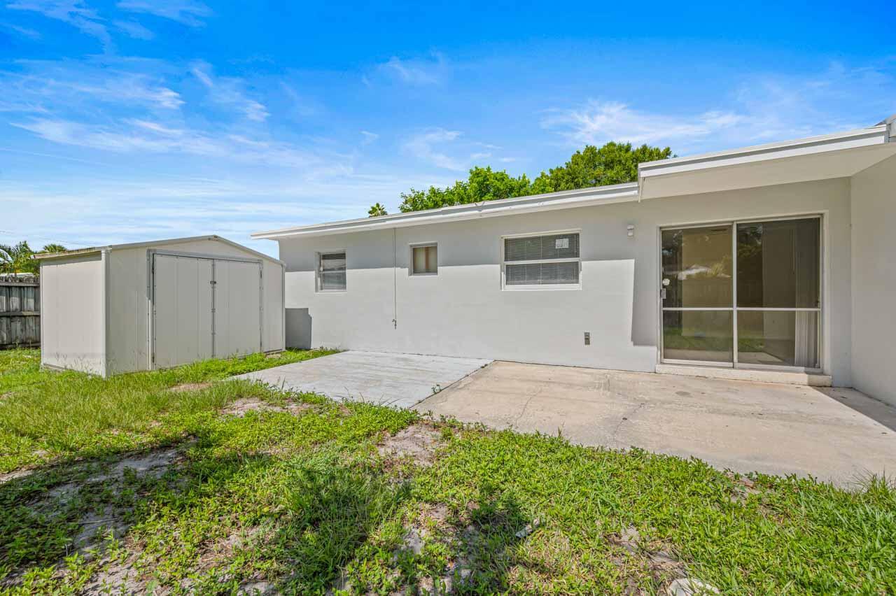 IXORA PARK PLAT NO 5 - Residential Lease